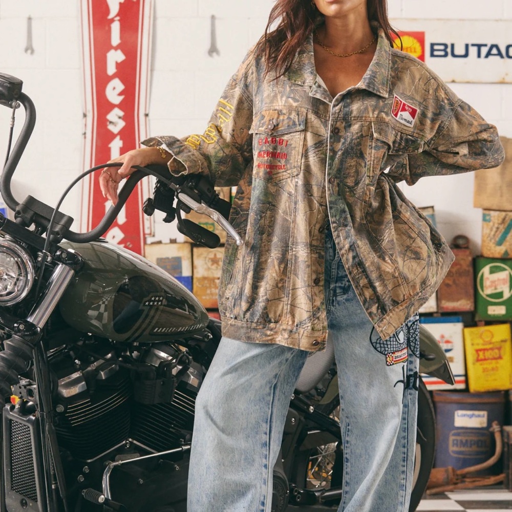 Women's Camo Utility Jacket